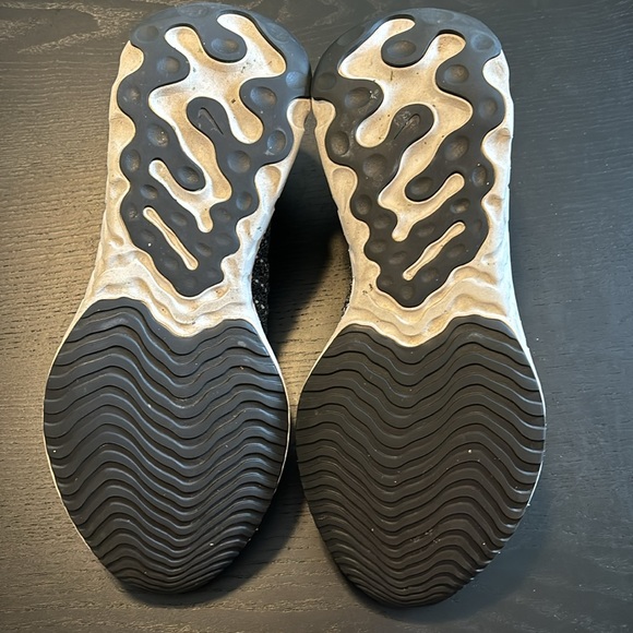 Nike React Phantom Run Flyknit 2 Slip On Shoes CJ0277-001 Size 10.5 black/white - Picture 4 of 4